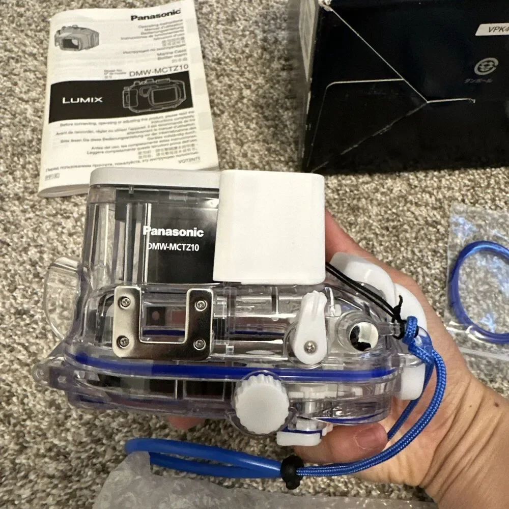 PANASONIC DMW-MCTZ10 Waterproof Underwater Marine Case Lumix DMC-TZ10 Open Box
